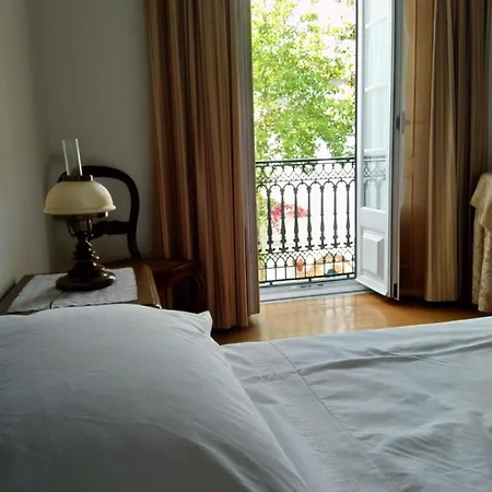 Casa Do Largo بيت ضيافة *